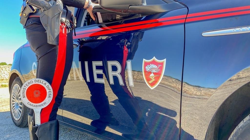 Una pattuglia dei carabinieri (archivio)