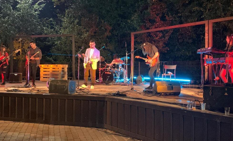 «Battiti a ritmo del nostro rock». Gli Empty Spaces si raccontano