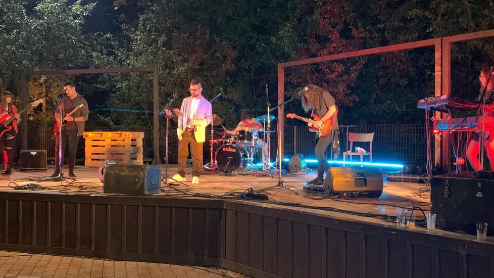 «Battiti a ritmo del nostro rock». Gli Empty Spaces si raccontano