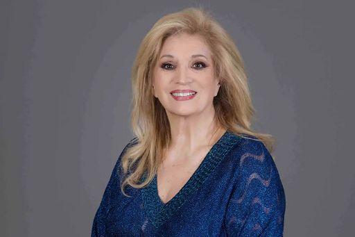 Sanremo, è la serata di Iva Zanicchi: «Grazie per il premio alla carriera»