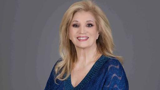 Sanremo, è la serata di Iva Zanicchi: «Grazie per il premio alla carriera»