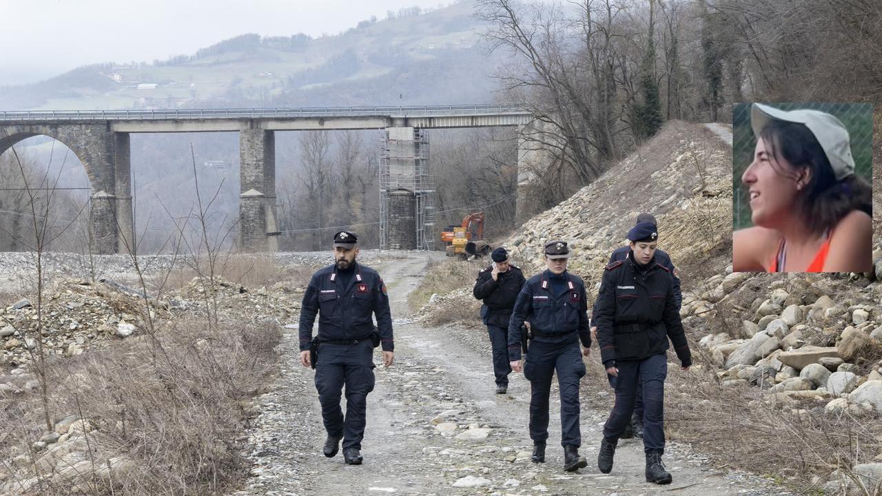 La ricerche dei carabinieri lungo il torrente Dragone e nel riquadro Daniela Ruggi