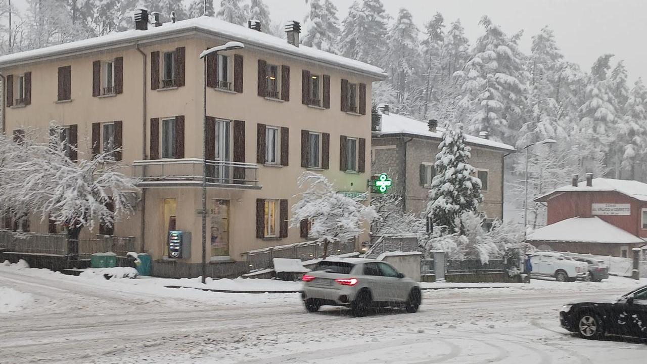 Neve sull’Appennino reggiano anche a bassa quota