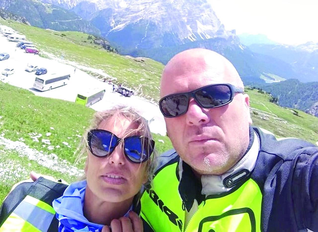 
	Ilenia Pellegrini insieme al marito Emiliano Braccini, 51 anni

