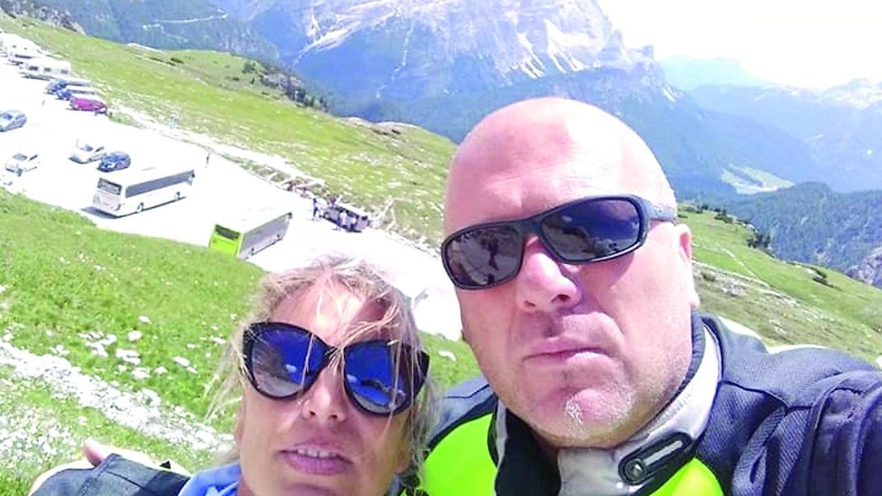 Ilenia Pellegrini insieme al marito Emiliano Braccini, 51 anni