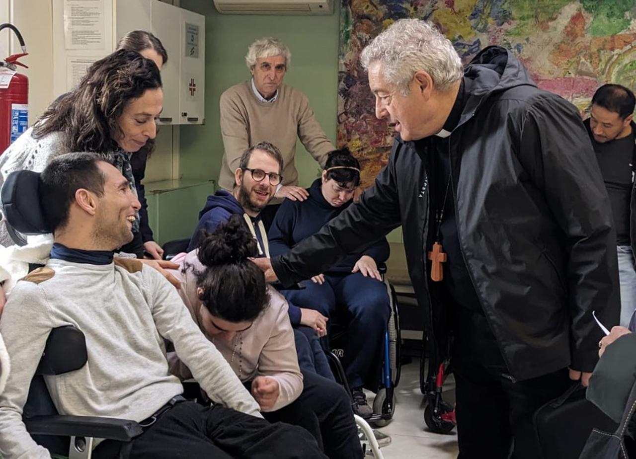 
	Monsignor Nerbini in visita agli ospiti della cooperativa Kepos

