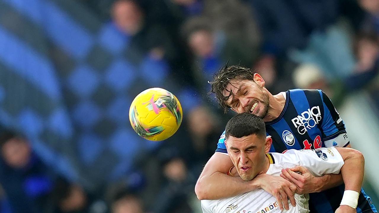 Un Cagliari da battaglia strappa lo 0-0 a Bergamo