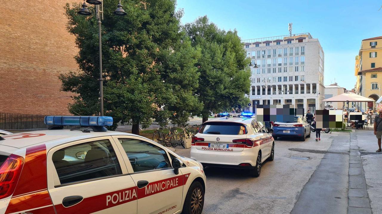 Pattuglie della municipale in centro (foto d'archivio)