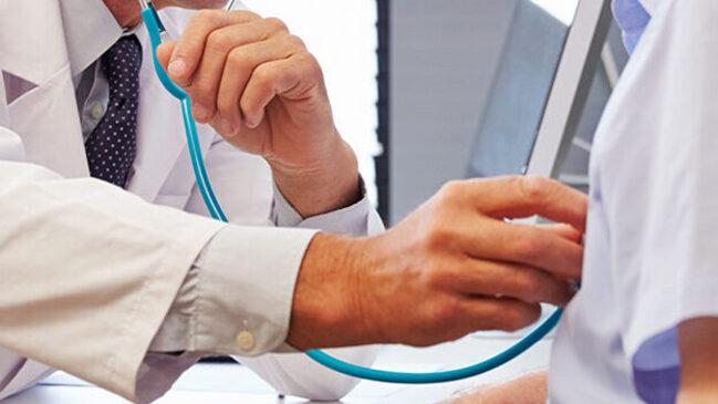 Camici bianchi in bilico: da liberi professionisti a impiegati pubblici