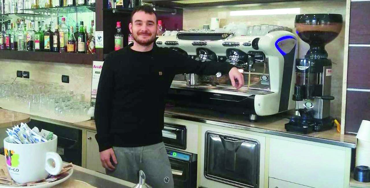 
	Michael Berni, il barista che ha salvato la donna

