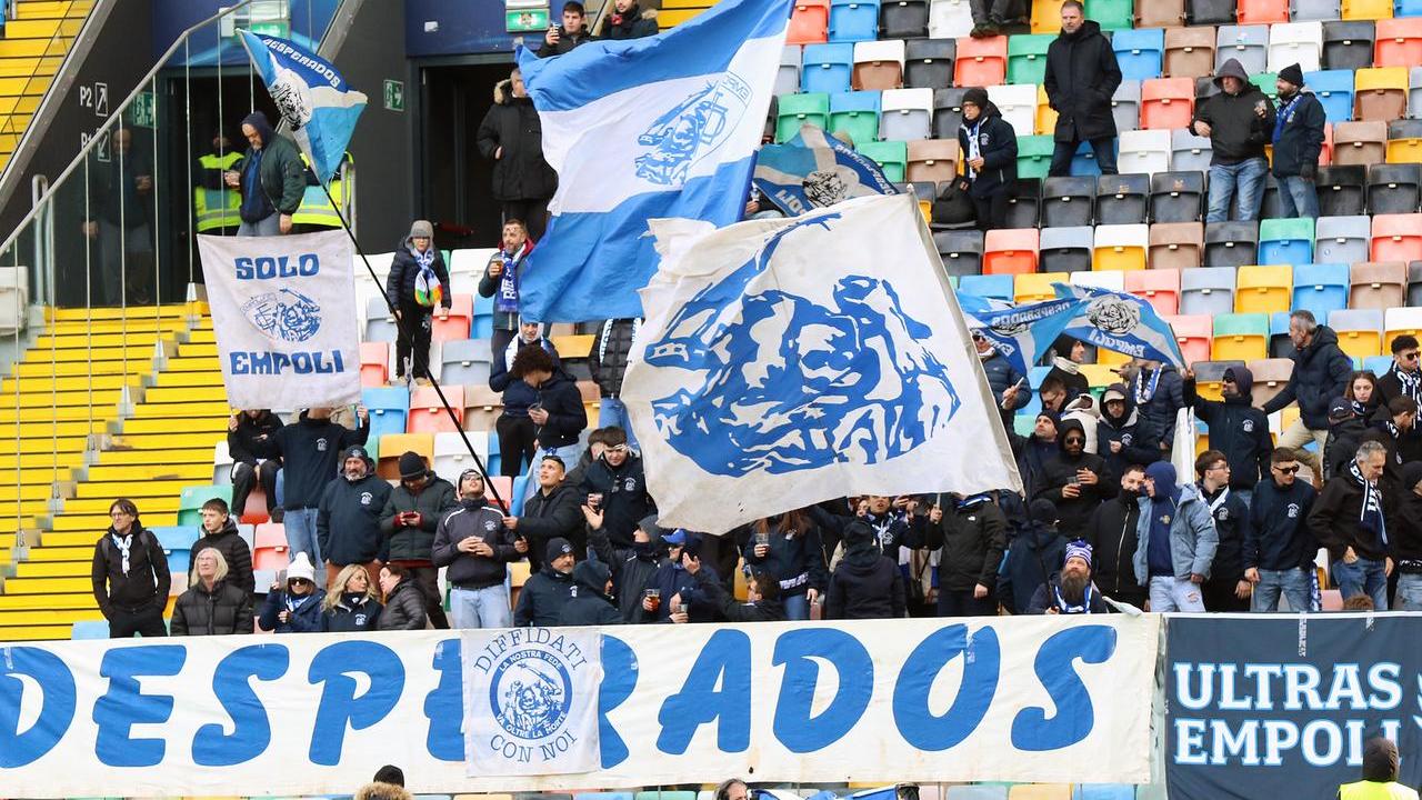 I tifosi azzurri allo stadio di Udine
