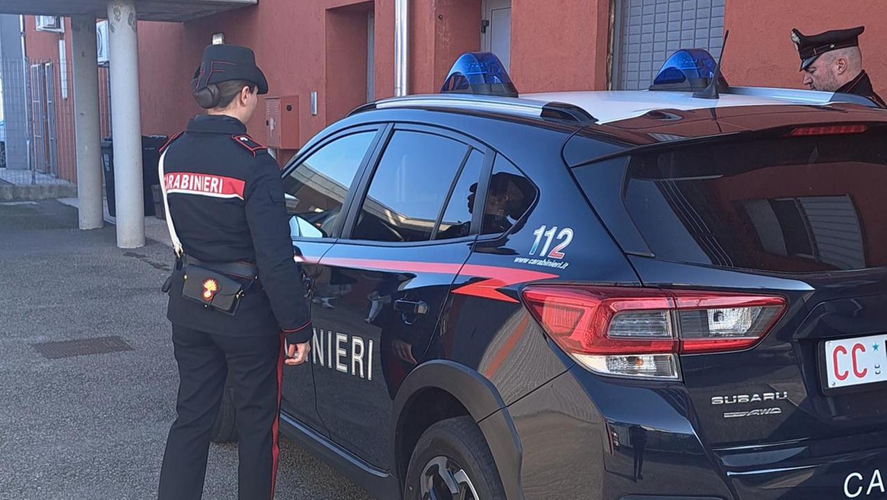 Minaccia di morte l’ex moglie e vìola il divieto di avvicinamento: 56enne arrestato