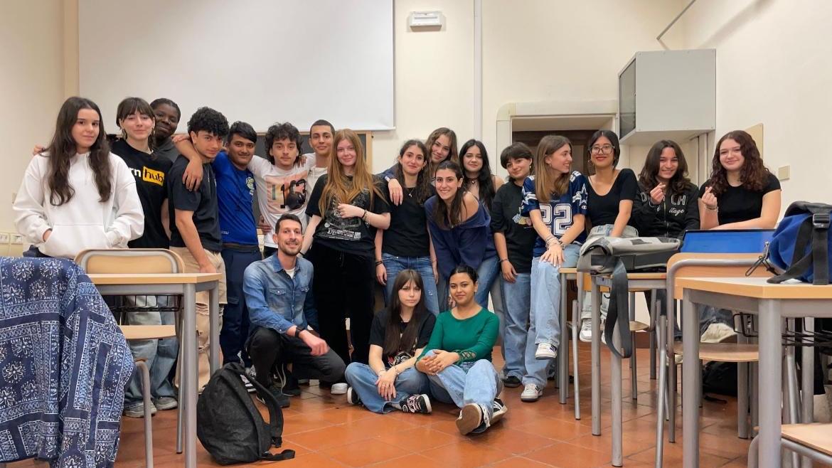 La classe quarta L del Venturi ha curato l'intervista