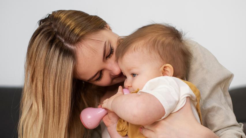 Novità per il bonus destinato alle mamme (Foto Freepik)