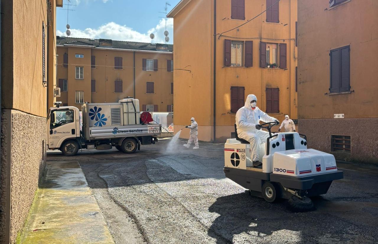 Incendio Inalca, il sindaco: «Bonifica, ricevute 30 segnalazioni: il parco resta chiuso»