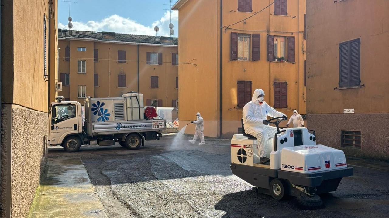 Incendio Inalca, il sindaco: «Bonifica, ricevute 30 segnalazioni: il parco resta chiuso»