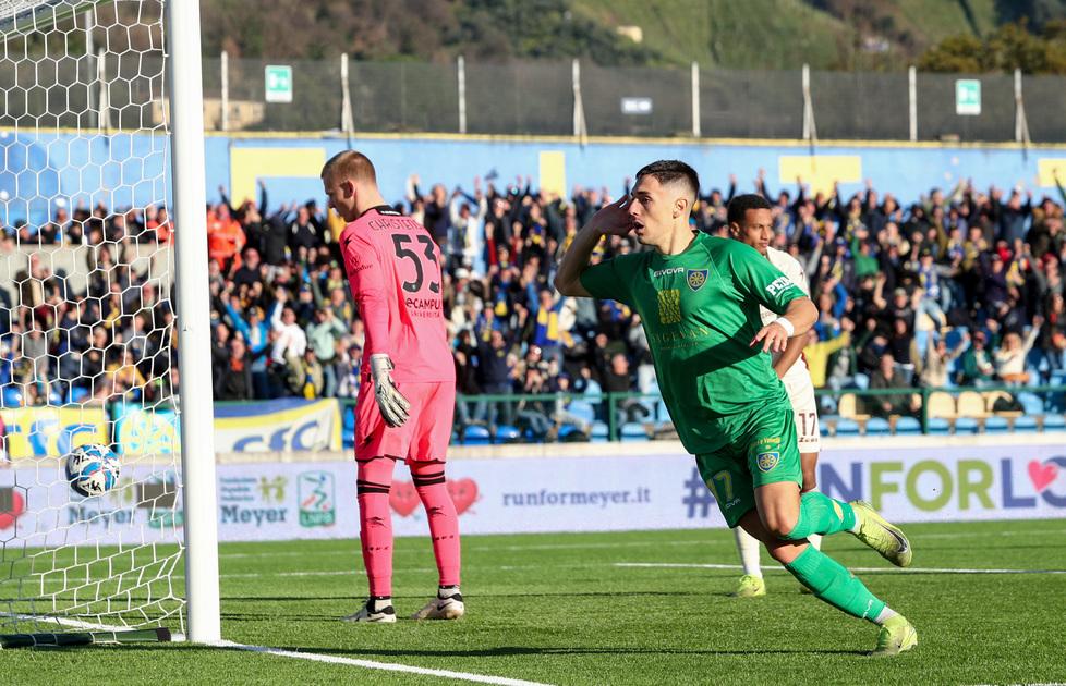 L'esultanza al terzo gol