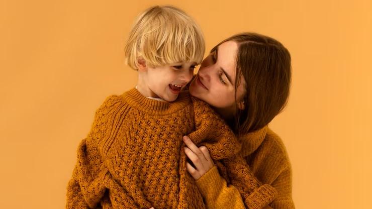 Novità per il bonus mamme (foto Freepik)