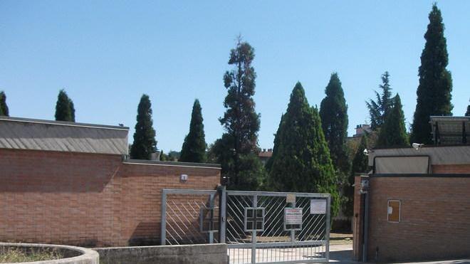 
	Il cimitero di Spezzano

