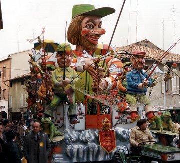 «Per costruire un carro del Carnevale 8 mesi di lavoro, io ho cominciato da bambino»