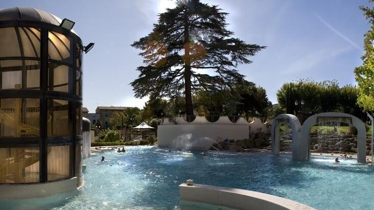 Terme, non basta l'acqua riscaldata per chiamarle così: la storica sentenza. Stangata per i centri benessere