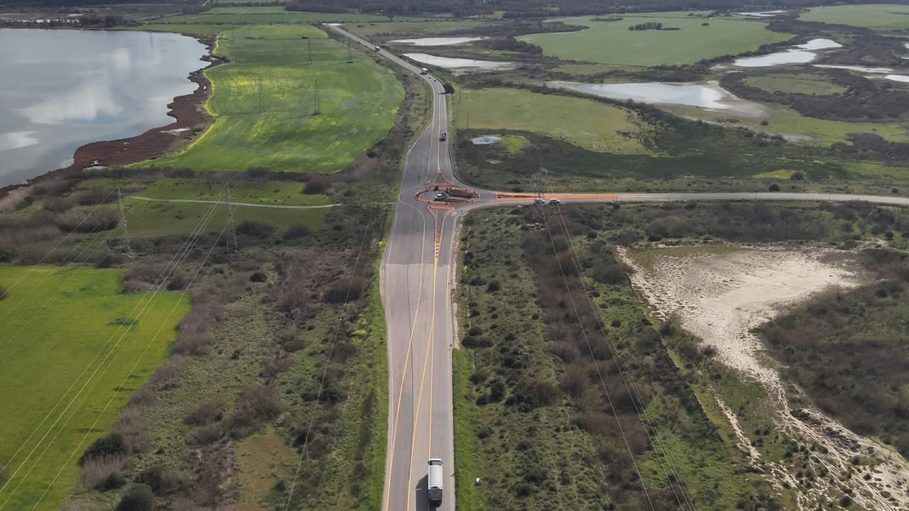 Più sicurezza con una rotonda nella strada verso il mare e verso il porto industriale