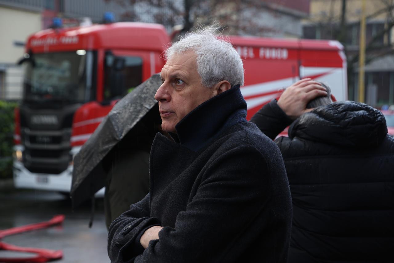 Rogo all’Inalca, il sindaco Massari: «Nessun rischio per le scuole»