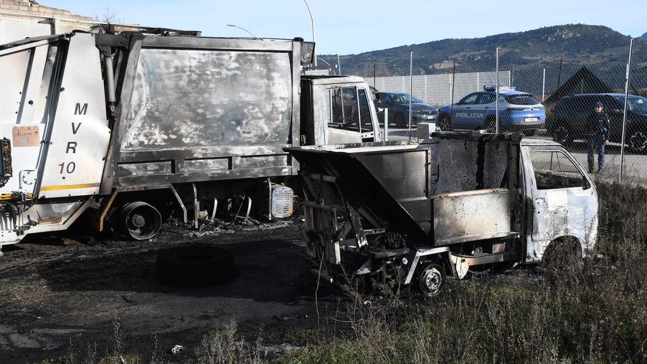 Attentati incendiari, il sindacato Es Polizia: «Paralisi delle attività investigative»
