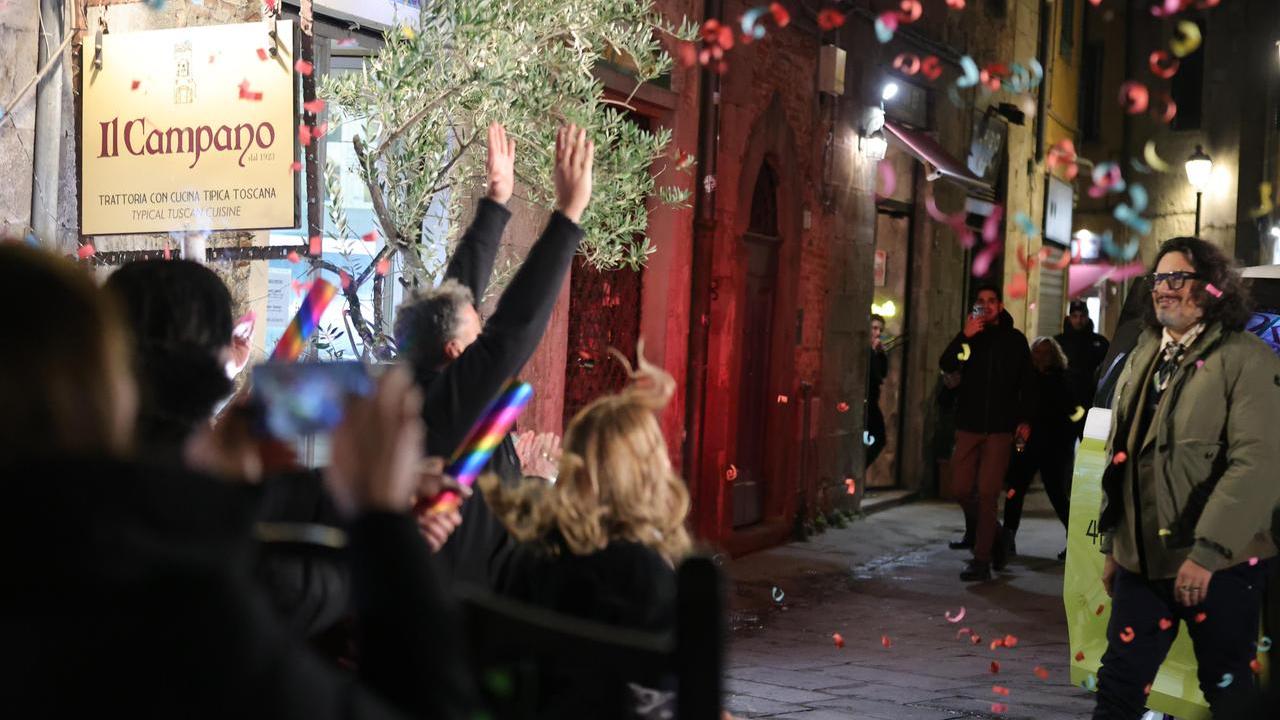 Alessandro Borghese arriva al Campano in festa per la vittoria (foto Stick)