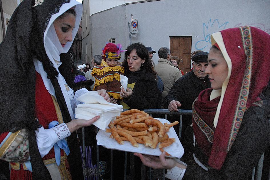 Zippolata, ceramiche e Sartiglia in Fest: ecco gli appuntamenti del carnevale