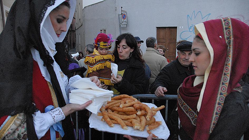 Zippolata, ceramiche e Sartiglia in Fest: ecco gli appuntamenti del carnevale