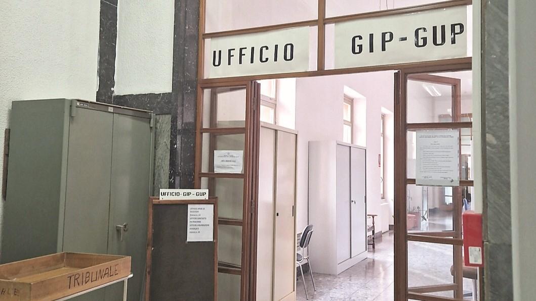 «Dammi 50mila euro o ti brucio la casa», ristoratore a giudizio