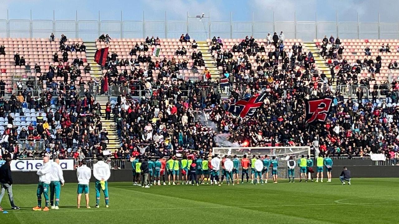 Allenamento a porte aperte in attesa di Cagliari-Juventus <em>(foto Mario Rosas)</em>