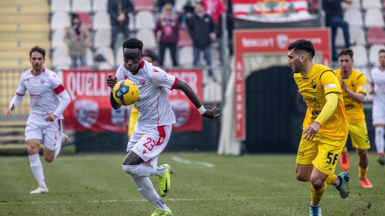 Sall sfida i difensori della Pianese