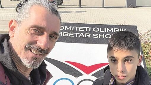 
	Angelo Pisanu con il maestro Marco Varrucciu&nbsp;

