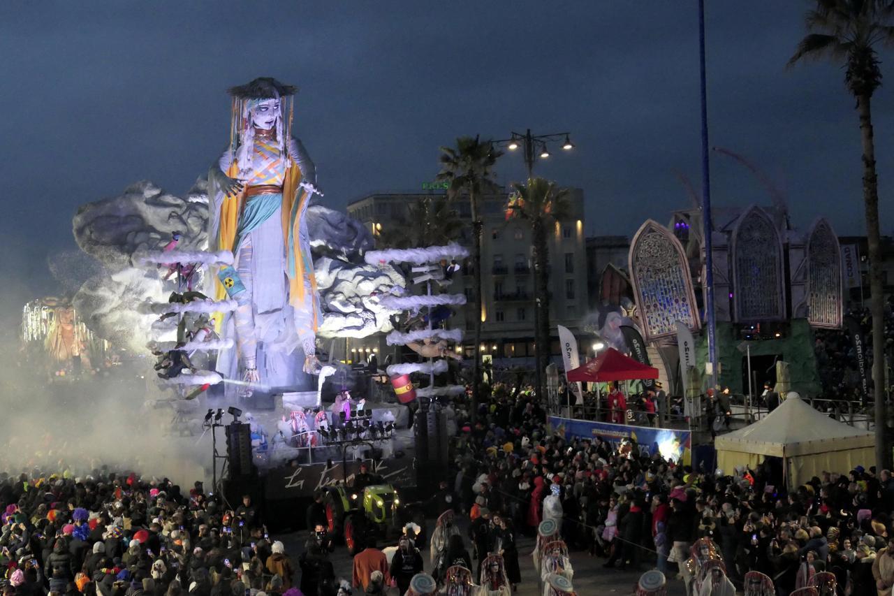 
	Un momento del terzo corso

