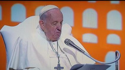 Sempre gravi le condizioni del Papa: «Anche stamani ha avuto bisogno di ossigeno»