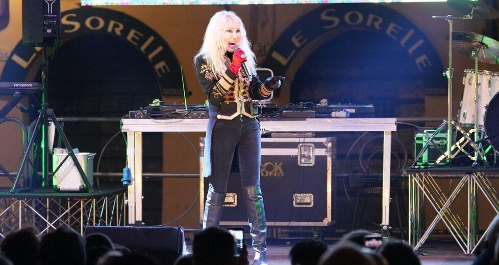 
	Spagna sul palco in piazza Anfiteatro (foto Paolo Nucci)


