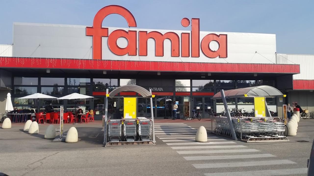 Doppio furto al market Famila di Ferrara