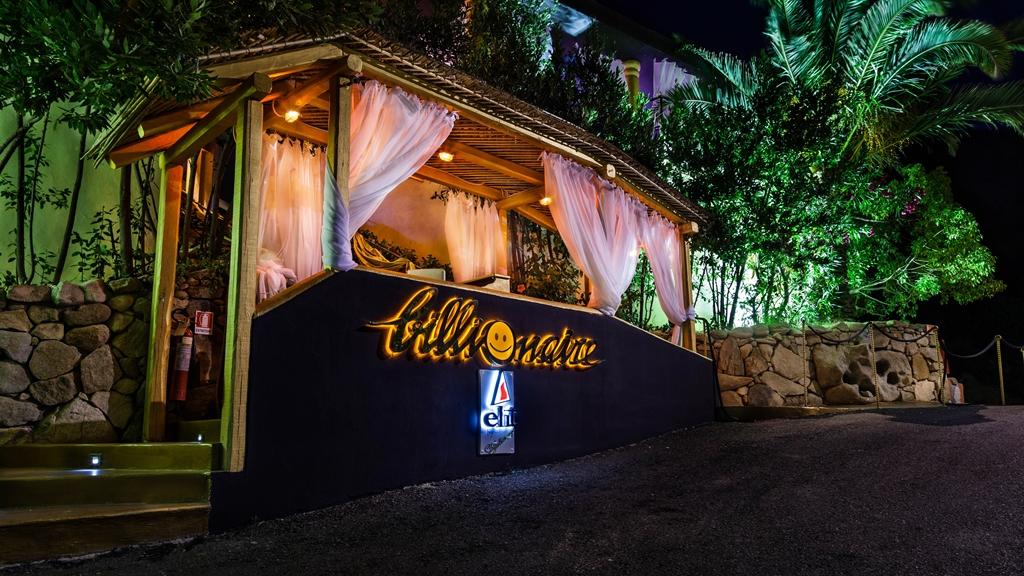 Il Billionaire<em> (Wikipedia)</em>