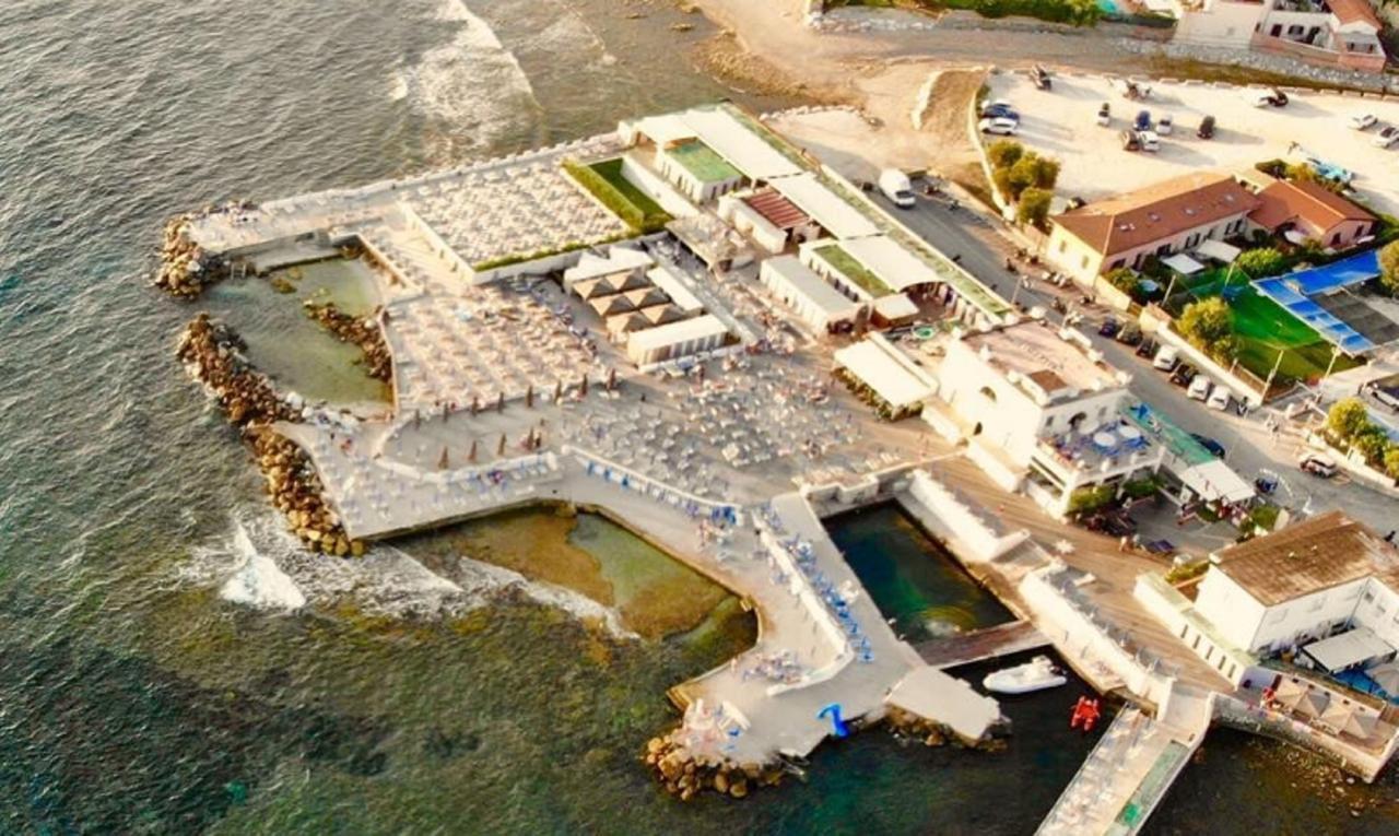 
	Una veduta dall'alto dei Bagni Roma

