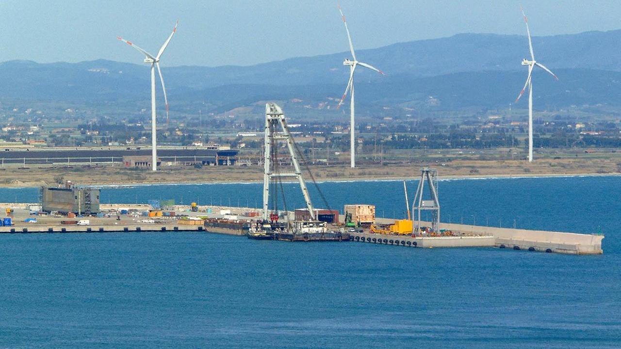 Uno scorcio del porto di Piombino (archivio Barlettani 2024)