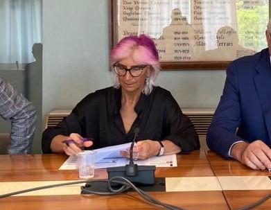 Confcommercio sta con l’assessora Bondavalli: «Bene a intervenire sul decoro»
