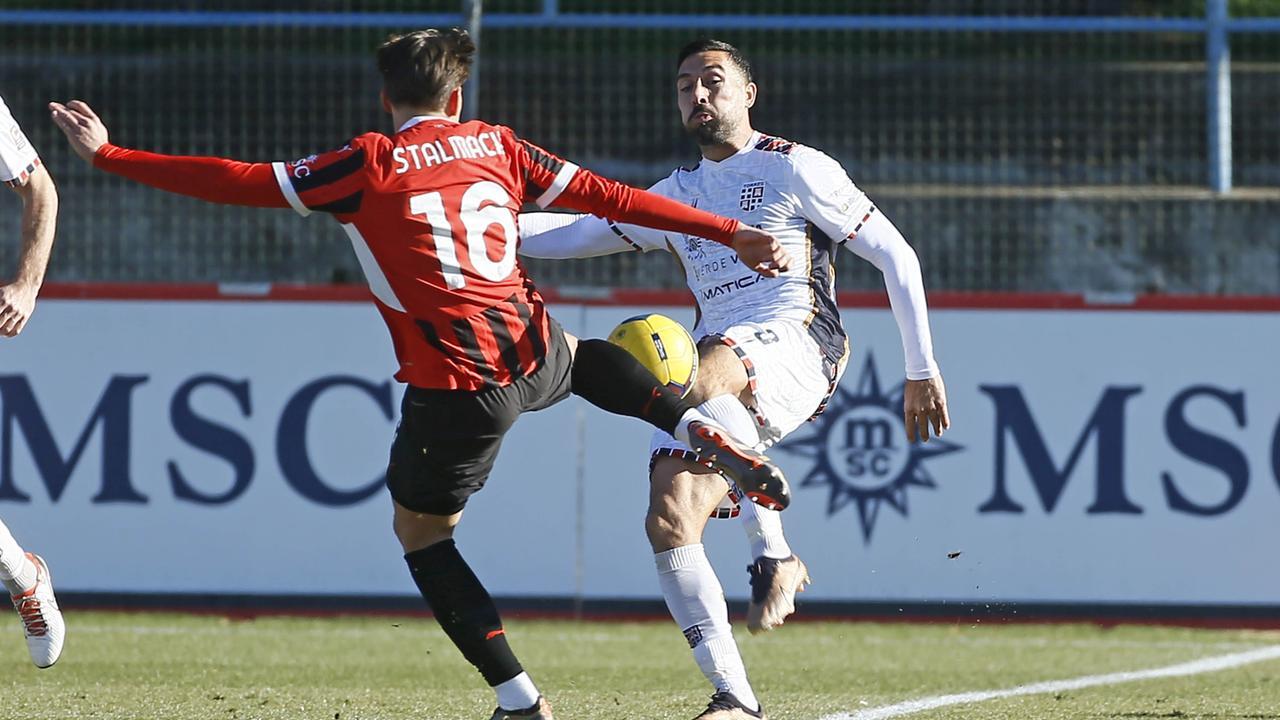 Un'azione di gioco della partita del Milan Futuro contro la Torres