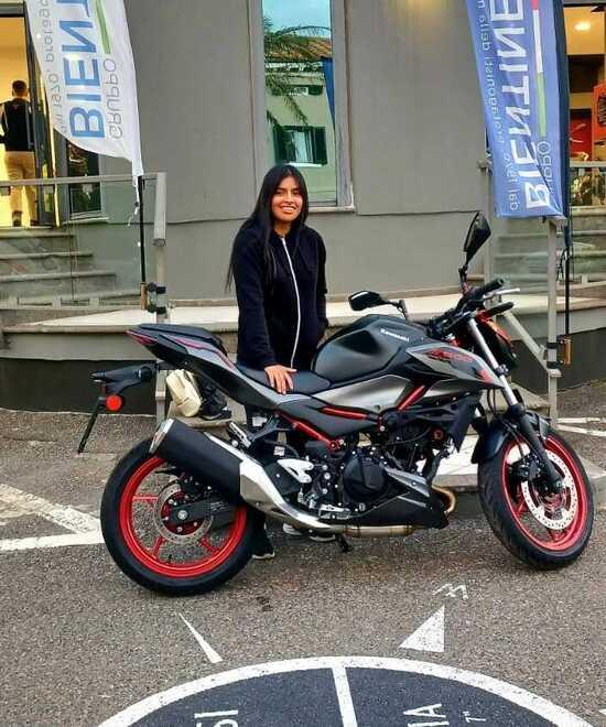 Cecilia, 21 anni e la passione per la moto: «Quando salgo in sella mi sento libera»