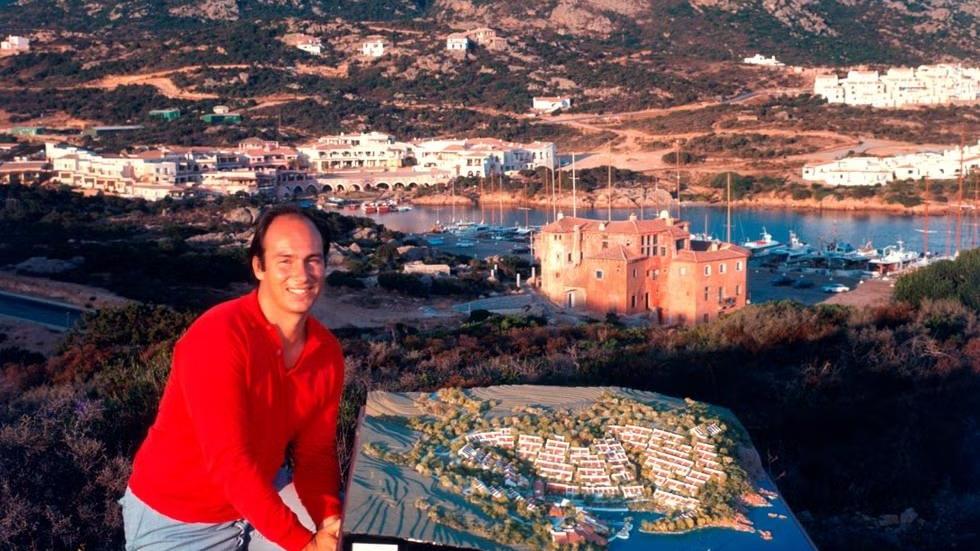 Un giovane Karim Aga Khan a Porto Cervo