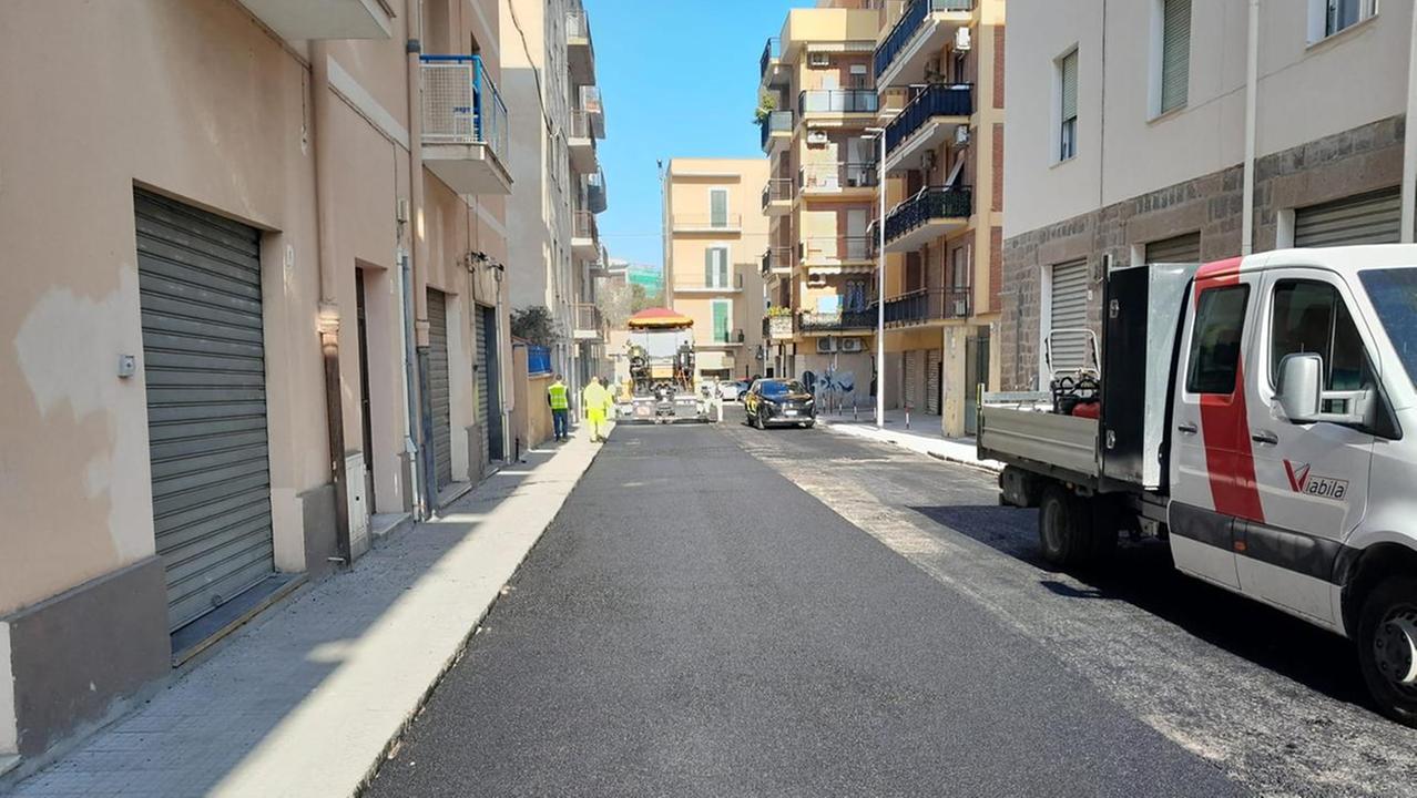 Sassari, lavori in corso: ridisegnati parcheggi e segnaletica orizzontale. Tutte le strade interessate