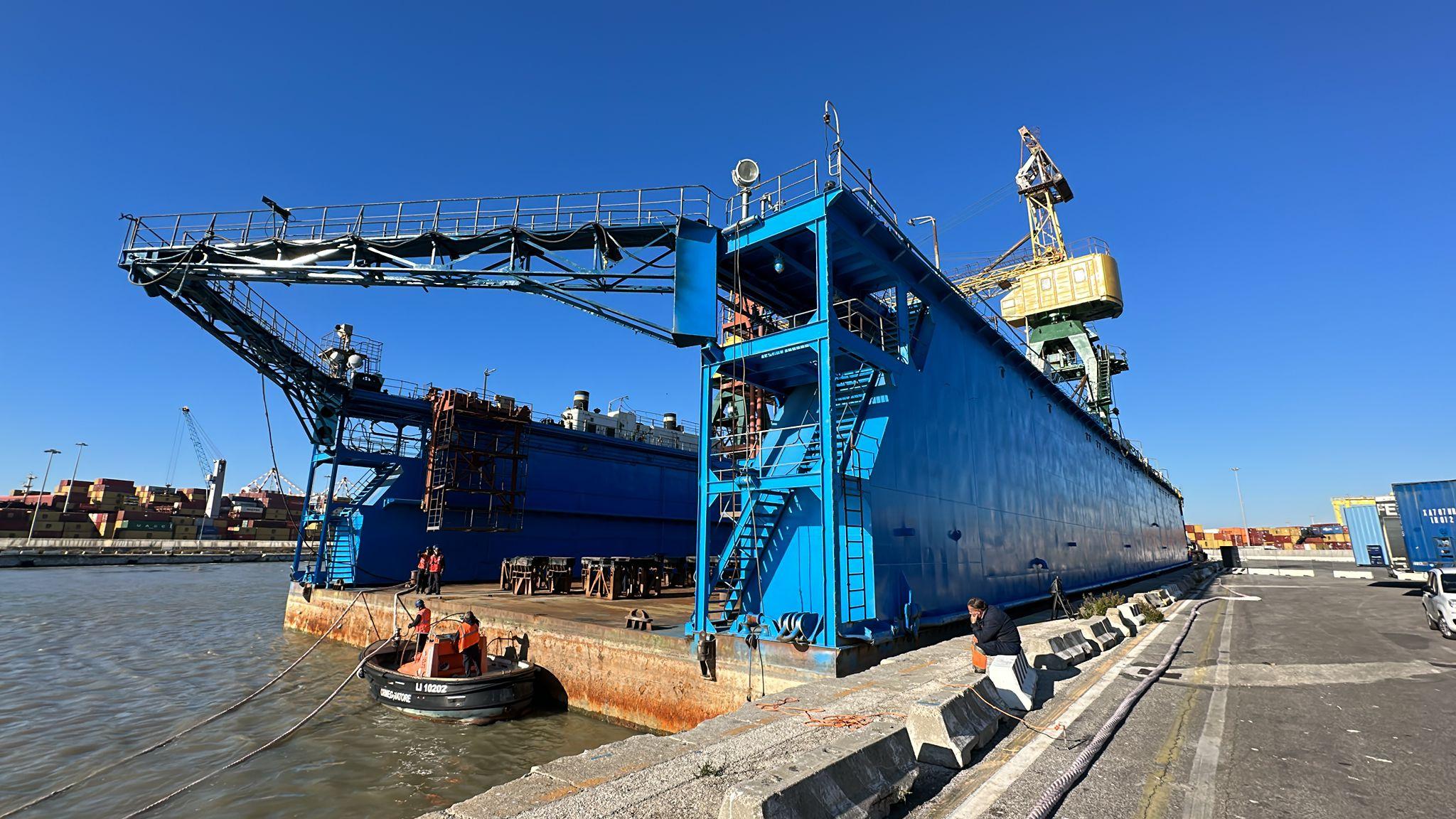 Il bacino di carenaggio acquistato dal cantiere Montano in Ucraina, a Izmail