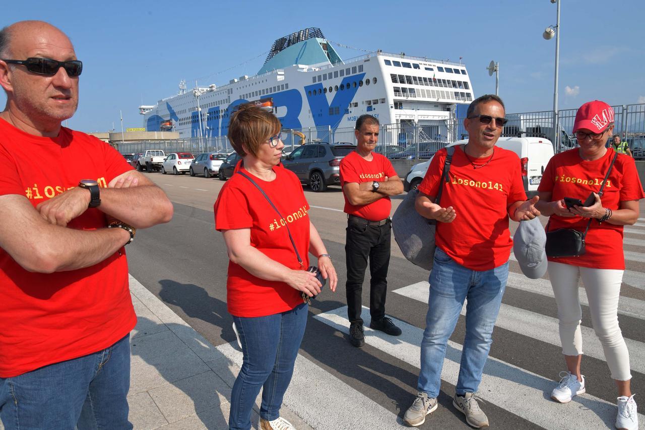 Moby Prince, i familiari delle vittime: «Indignati, siamo tornati indietro di anni»