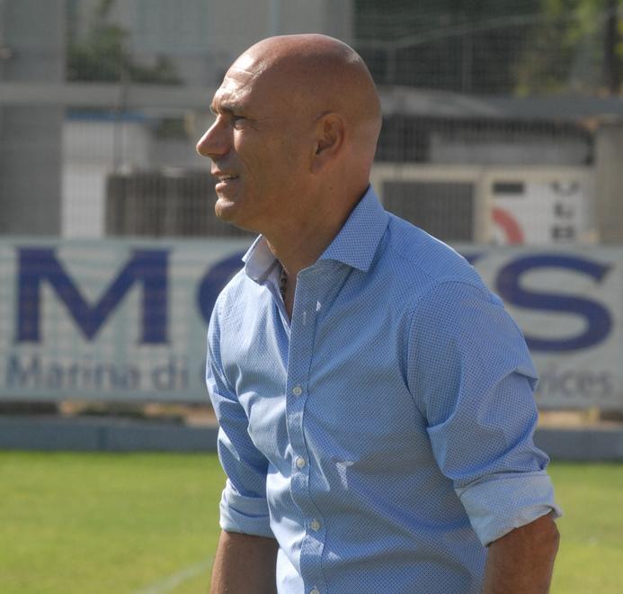 Il presidente Scanu e Fabio Oggiano dedicano la vittoria ai 25 ultrà colpiti dal Daspo
